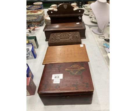 A GROUP OF FIVE VINTAGE BOXES TO INCLUDE CARVED MIDDLE EASTERN EXAMPLE ETC 