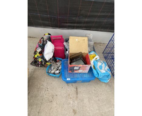 AN ASSORTMENT OF ITEMS TO INCLUDE AN OUTDOOR LIGHT, HARDWARE AND A MINI FRIDGE ETC 
