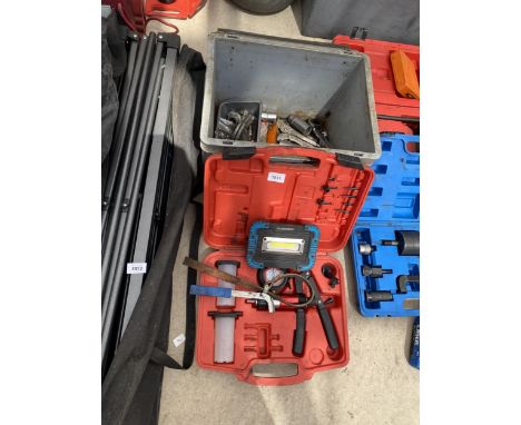AN ASSORTMENT OF TOOLS TO INCLUDE A VACUUM AND PRESSURE TEST KIT AND SOCKETS ETC 