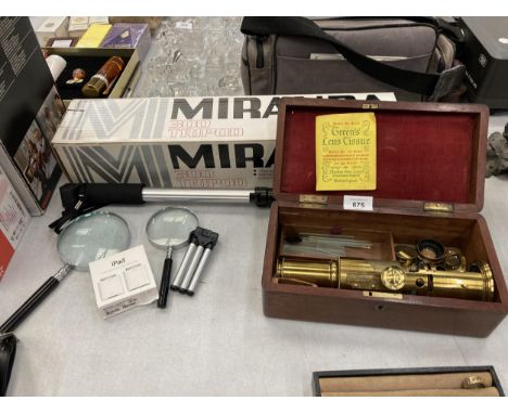 A VINTAGE BRASS MICROSCOPE IN A MAHOGANY BOX, MIRANDA TRIPOD, MAGNIFYING GLASSES, ETC 