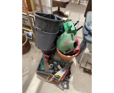 AN ASSORTMENT OF TOOLS AND GARDEN ITEMS TO INCLUDE PLANT POTS, WATERING CANS AND SAWS ETC 