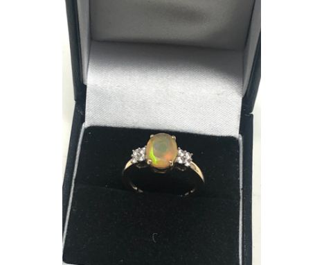 9ct gold opal &amp; white topaz ring (2.1g)