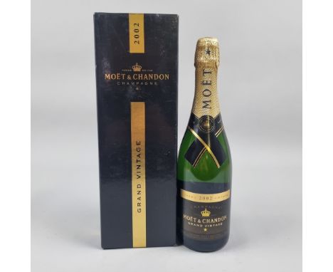 moet Auctions Prices | moet Guide Prices