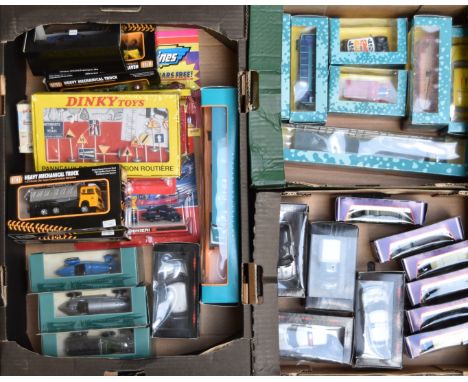 Thirty-one Corgi, Atlas Editions, Lledo and similar diecast model vehicles including Legends of Speed, nine Double nine, Micr