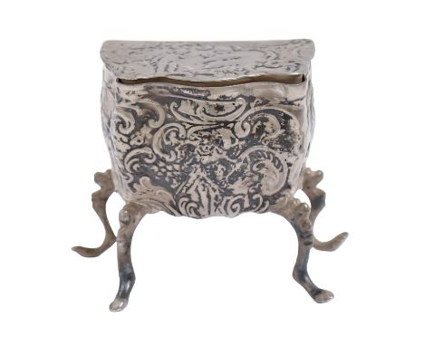 A Dutch silver toy commode shaped comfit box, c1900, 44mm h, spurious 18th c marks, 1oz 2dwts  Good condition