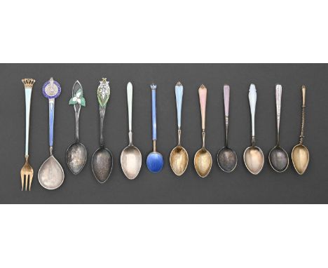 Miscellaneous silver and guilloche enamel coffee spoons and other articles, early 20th c, various makers and dates, 4ozs  Mos