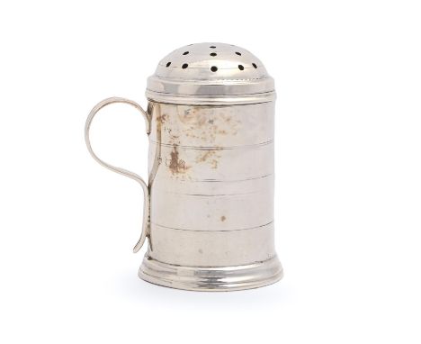 An Edwardian silver kitchen pepper pot and cover, 11cm h, by Edward Barnard &amp; Sons Ltd, London 1905, 4ozs 18dwts  Even li