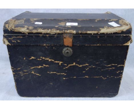 A VICTORIAN DOLL'S CABIN TRUNK, containing period doll's clothes and a mattress