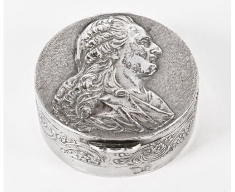 A 925 silver box with import marks for 1876, with repousse portrait lid.  Diameter 57 mm, 63 grams (see illustration).