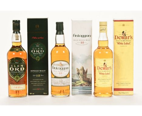 A collection of three bottles of whisky, comprising of Dewars Finest Scotch Whisky, white label, 70 cl. Finlaggan Islay Singl