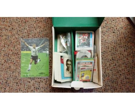 FOOTBALL, trade part sets & odds, inc. A&BC 1958, Esso club crests, Topps, Anglo Conf., Merlin, Boys Magazine etc., also Mich