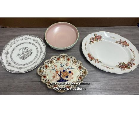 THREE LARGE PLATTERS INCLUDING DERBY DEWSBURY C1790, ROYAL DAULTON WILTON AND SPODE WITH A POOL POTTERY FRUIT BOWL (4)