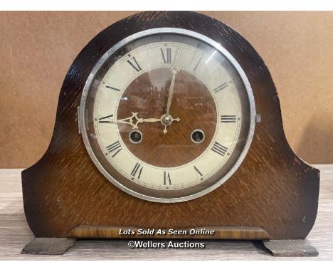 ANVIL OAK MANTLE CLOCK, TWO TRAIN MOVEMENT