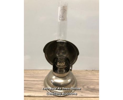 *BRITISH MADE METAL OIL LAMP