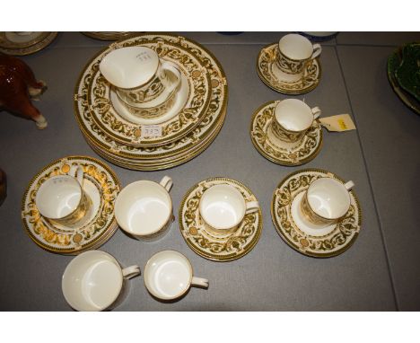 Royal Worcester part dinner, coffee and tea service 'Windsor' pattern.