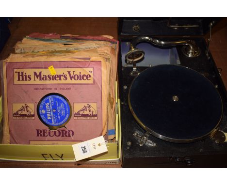 A collection of 78rpm records, to include: Shirley Bassey; Petula Clark; The Beverley Sisters; etc.; together with Salon Decc