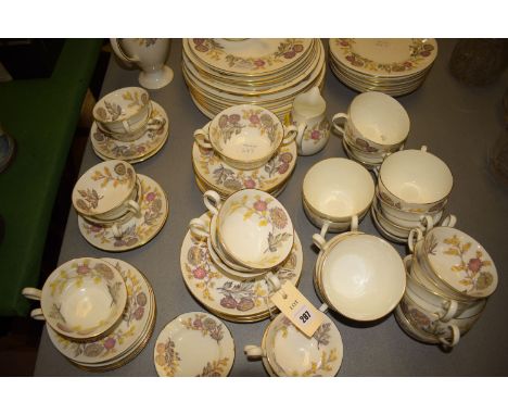 A Wedgwood 'Lichfield' pattern tea service W4156.