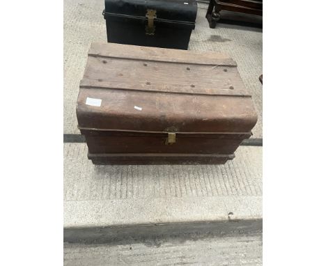 TIN TRUCK TIN TRUNK