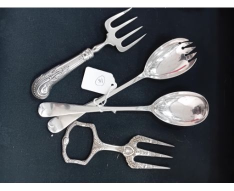 PAIR OF SILVER SALAD SERVERS TOGETHER WITH A SILVER HAND FORK, AND A PLATED HAND FORK 3.9 OUNCES