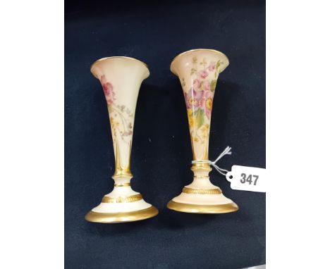 PAIR OF WORCESTER IVORY BLUSH VASES SHAPE 1790 CIRCA 1902