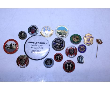 A job lot of collectable Colliery Mining, miners strike related enamel badges 