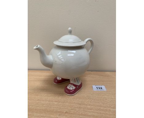 A Carlton Ware 'walking' teapot, designed by Roger Mitchell and Danke Napiorkowska for the Lustre range. 6½' high