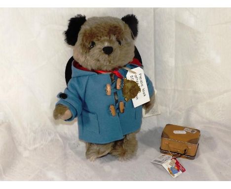 Steiff bear - Paddington Bear, dressed, button in ear with white tag and attached card label, 28 cm - included in the lot is 