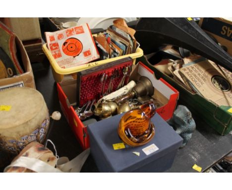 Box of Bakelite records, Salter spring balance scales, gramophone horn, wooden tools etc