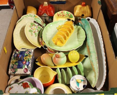 Box of Carltonware, condiment set, toast racks, trinket dishes, Cottage Ware etc 