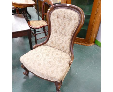 Victorian deep button backed salon chair
