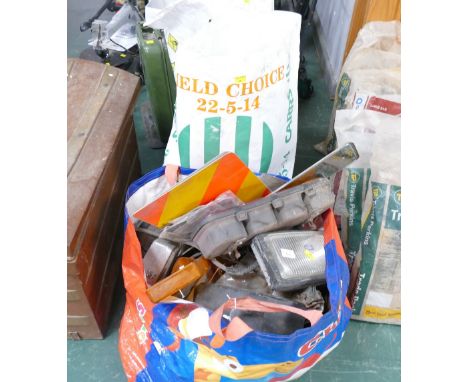 Large quantity of car light fittings etc