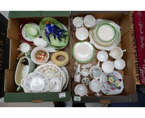 Tray lot including Royal Worcester: small pin tray(damaged), Carltonware Australian pattern bowls, unbranded flight of birds 