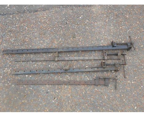 4 sash clamps 