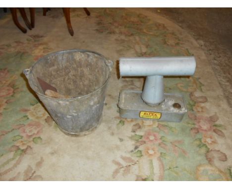 Eltex Greenhouse Heater with galvanised bucket and hand tools 
