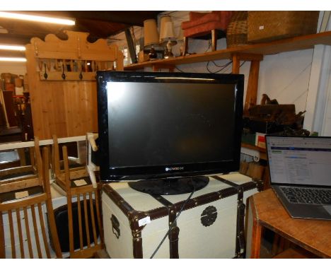 Daewoo 22" LCD TV Model: DLT 22L2 from house clearance 