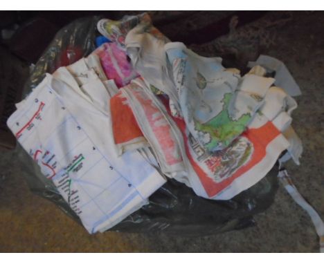 half a stillage of ladies clothing, bags and home textiles