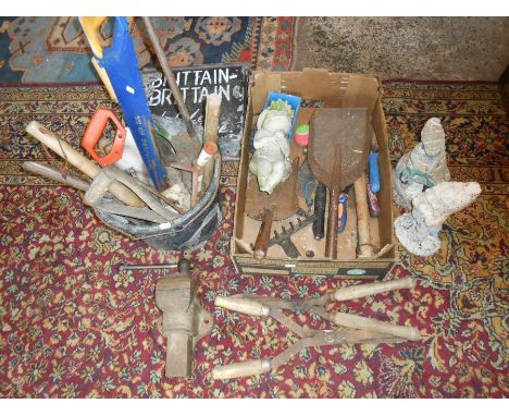 Quantity of tools etc