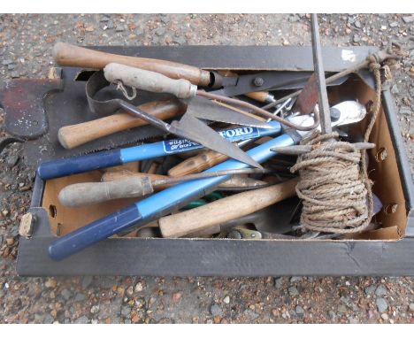 Quantity of tools etc including shears 