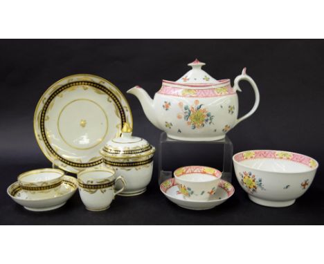 New Hall - part tea set comprising teapot, tea bowl, saucer and slop bowl in pattern no. 947; also a further part tea set com