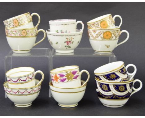 New Hall - six tea bowls/cups with coffee cups in pattern nos. 736, 317, U561, 238, 353 and 362 (12)