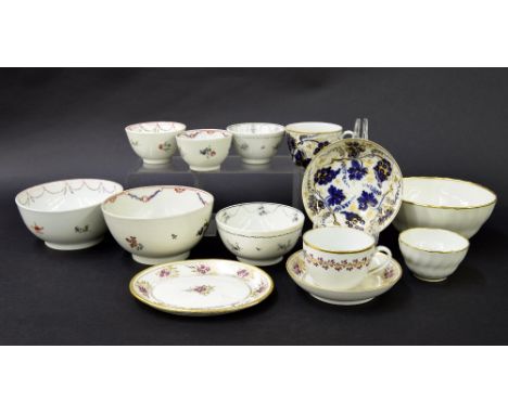 New Hall - four tea bowls with matching slop bowls/sugar basins in pattern nos. 596, 139, 367 and 177; also a teacup with sau