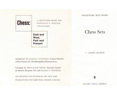 Lanier Graham, F. Chess Sets. London, Studio Vista, ca. 1968. 8°. Mit 81 Textabbildungen, davon 1 farbig. 82 Seiten, 1 Bl. Or