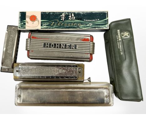 A group of Harmonicas including Hohner and others 