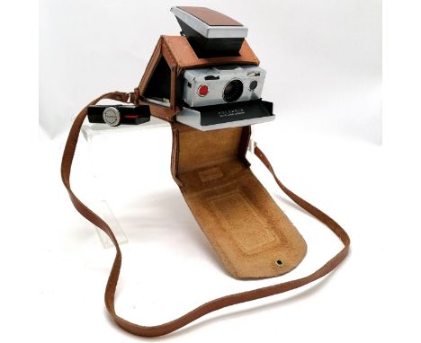 Vintage leather cased Polaroid SX70 T/W timer. In good working condition.