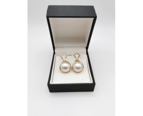 18ct marked gold mabe pearl (approx 14.5mm diameter) earrings - total weight 10.2g 