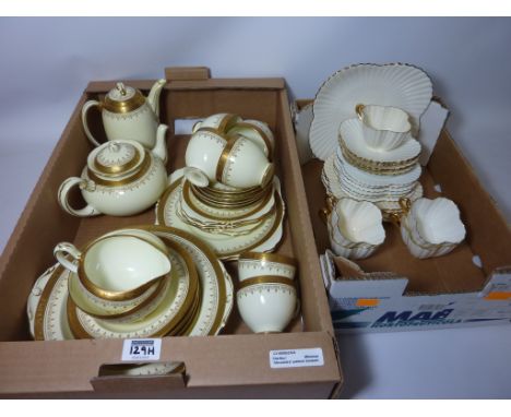 c. 1930s/40s Grafton China (A.B. Jones & Sons Ltd) tea and dessert service - six place settings together with assorted Wilema