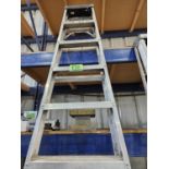 STURDY 8 FT. ALUMINUM STEP LADDER