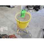 POWER FIST SAND BLASTING POT