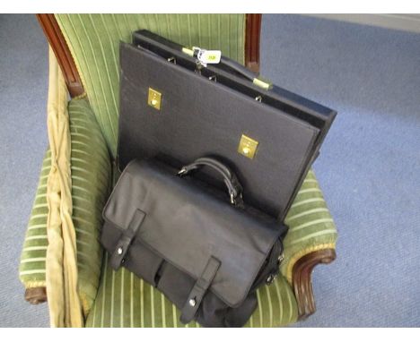 A folding A2 folio and laptop case