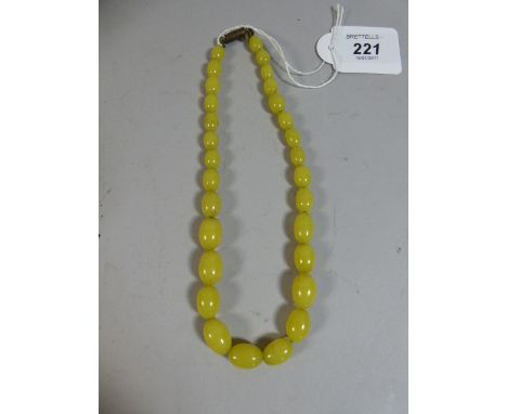 A Vintage Oval Bead Necklace